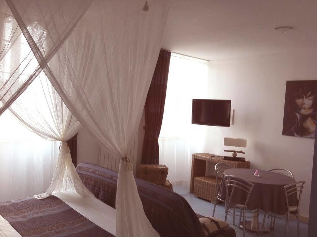 Appart'Hotel Bellevue Thermes De La Reine バニエール・ド・ビゴール エクステリア 写真